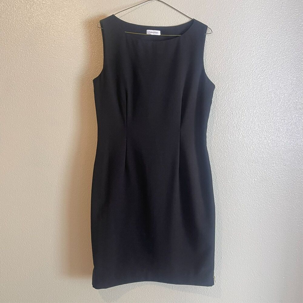 Women's Calvin Klein LBD Bateau Neck Sheath Dress Statement Zipper Sz 6-8 READ